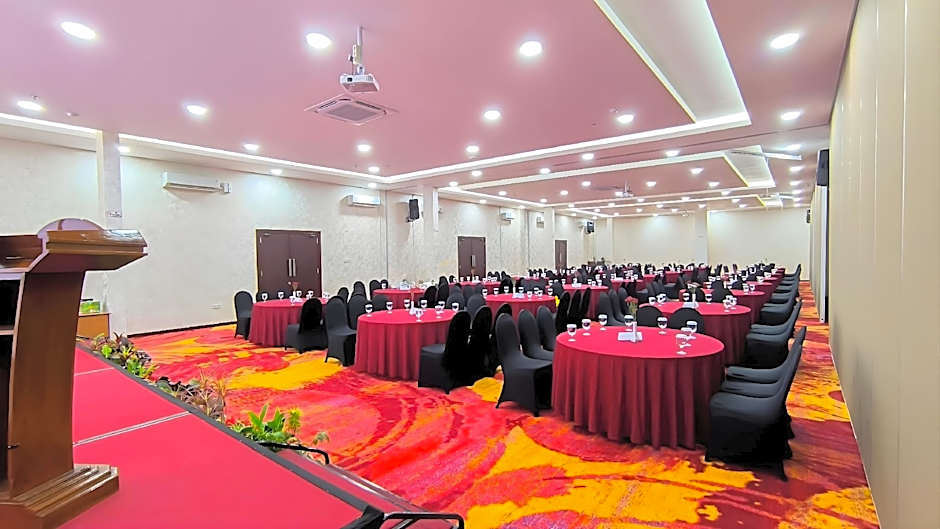 SAVANA HOTEL & CONVENTION MALANG