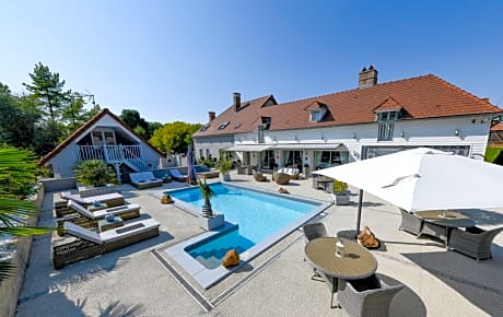 Villa de la Croix - Maison d'hôtes à 4 minutes de l'A26 avec parking