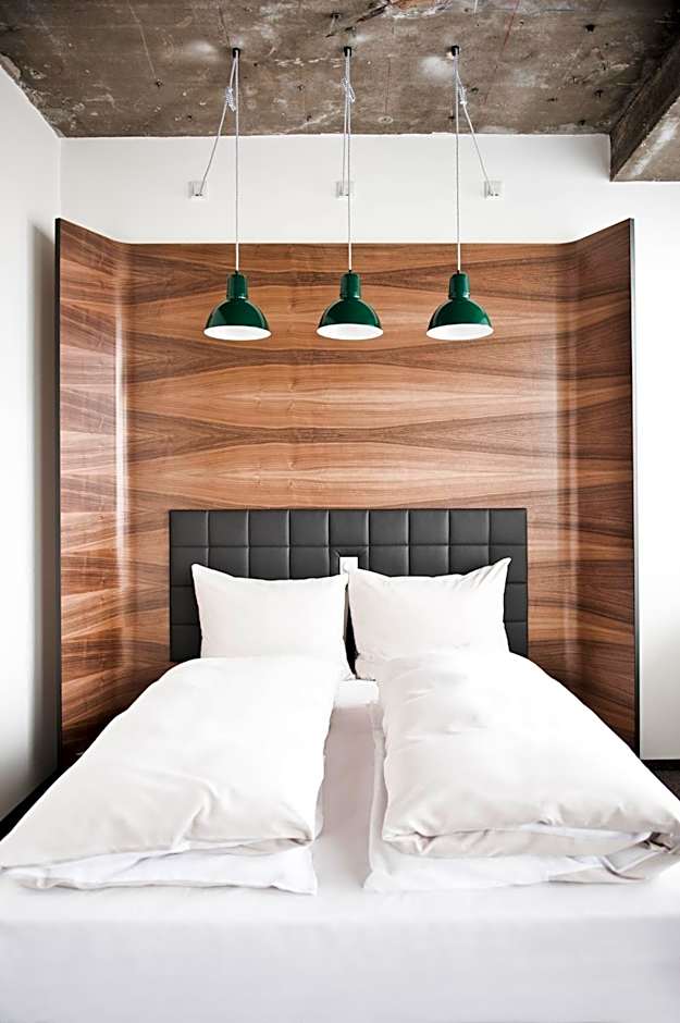 Photo 1 of 8 of Smart Room