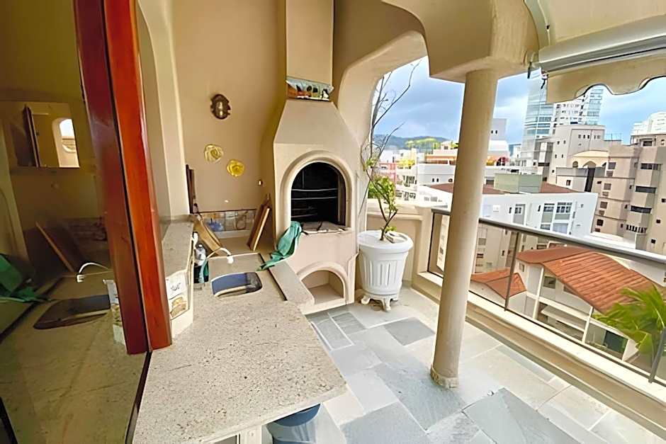 Cobertura Triplex no Guarujá c/Vista p/ o mar (1)