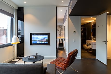 Superior 1 Bedroom apartment