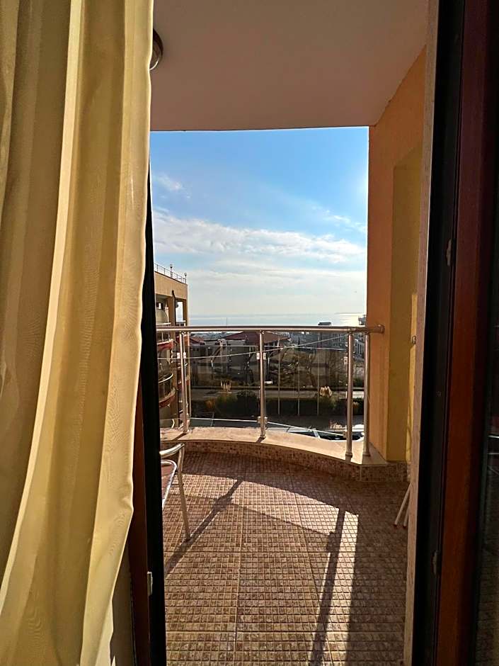 Александра