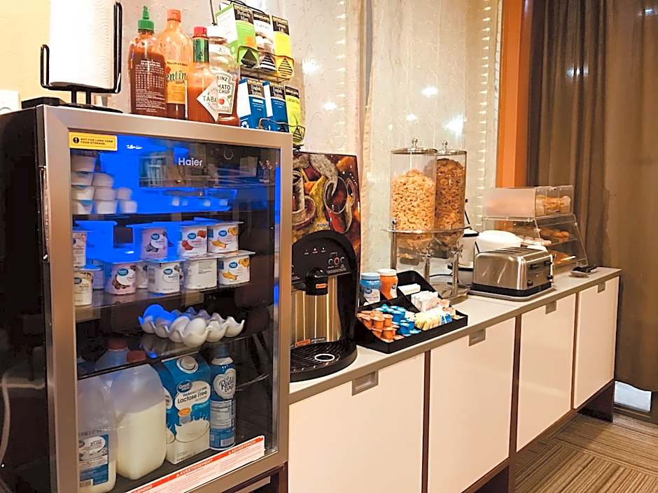 Brentwood Inn & Garden