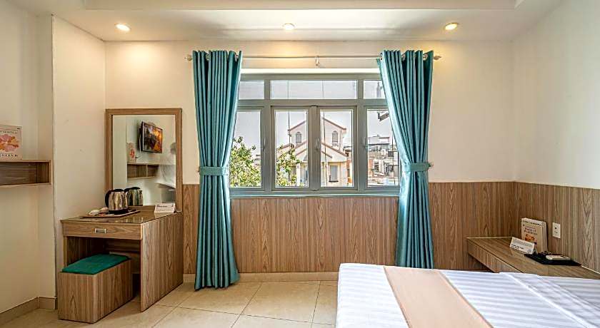 Cozrum - Love Hotel Trần Bình Trọng