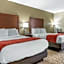 Comfort Inn & Suites Cincinnati Eastgate