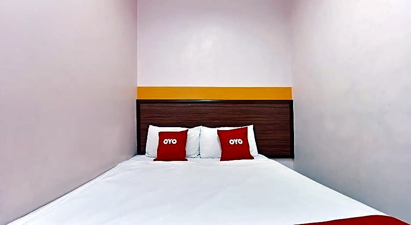 OYO 575 Hotel Dns