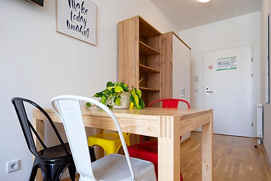 FeelGood Apartments SmartLiving | contactless check-in