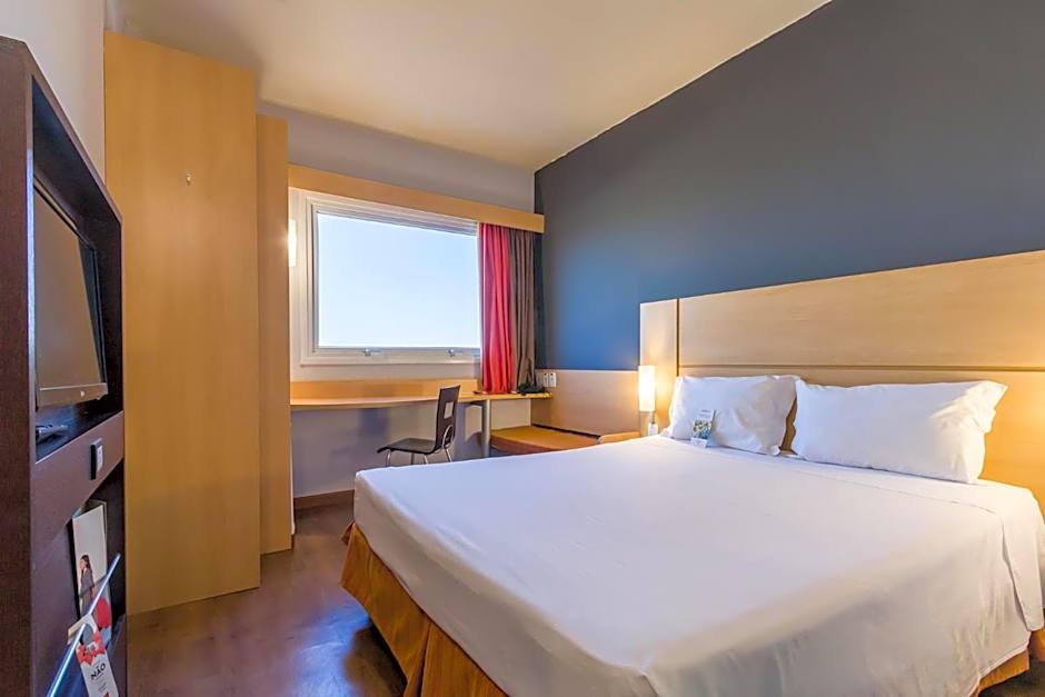 IBIS Barretos