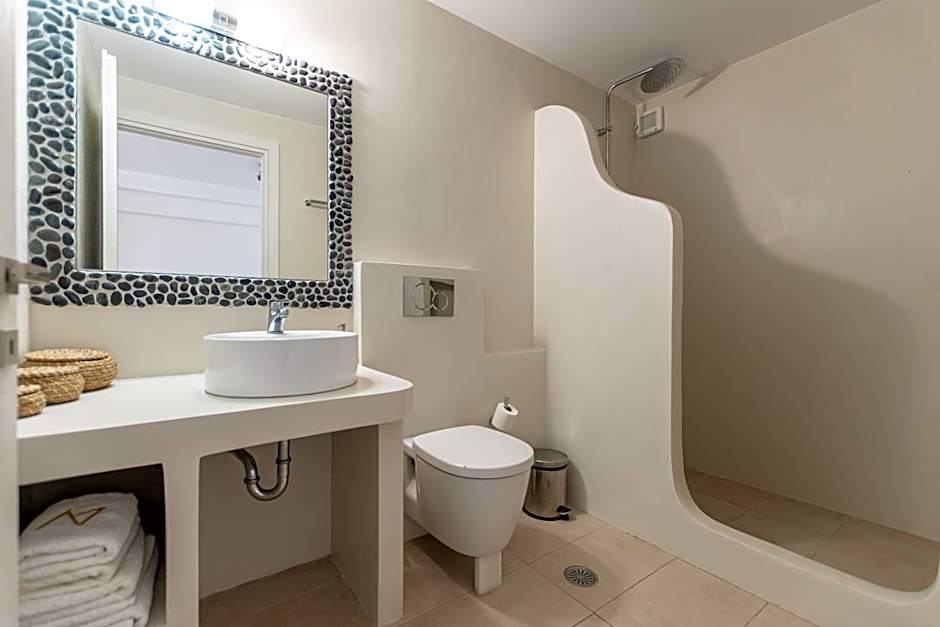 Annita's Village Hotel