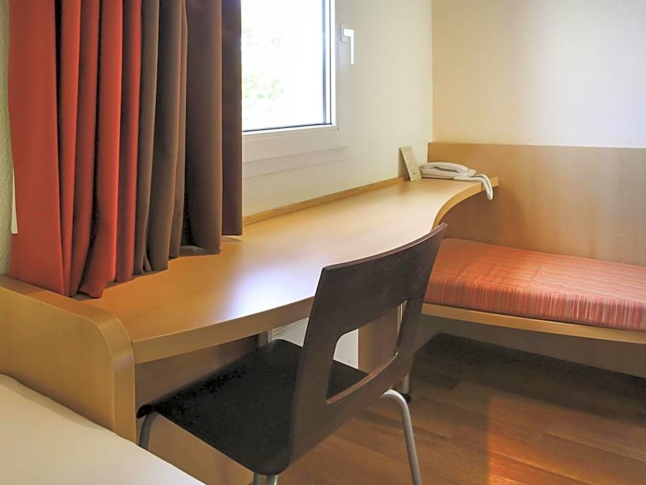 ibis Bourg Jasseron/Teyssonge