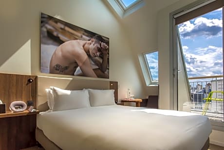 Double Room with City View - Top Floor