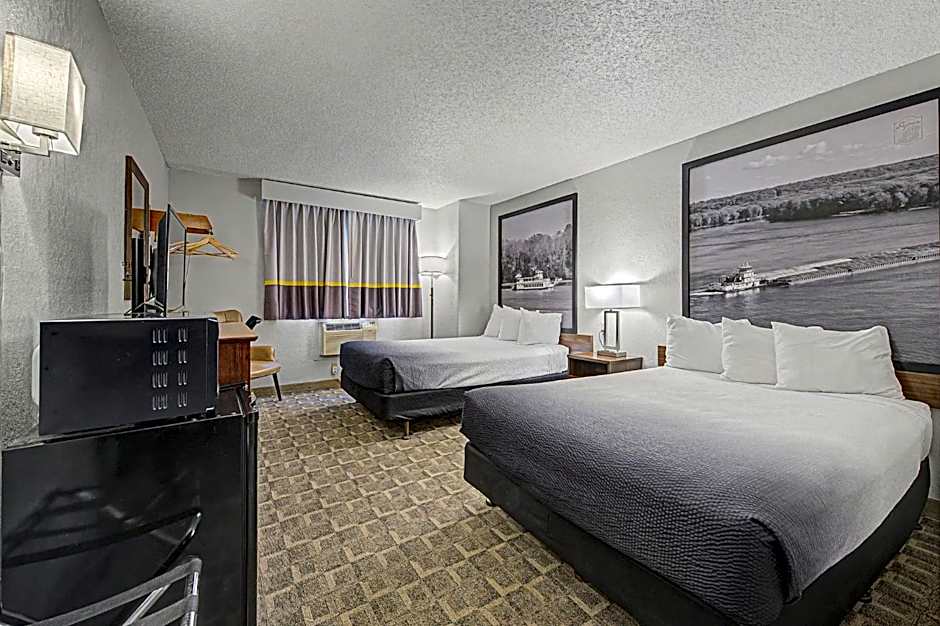Super 8 by Wyndham Dubuque/Galena Area