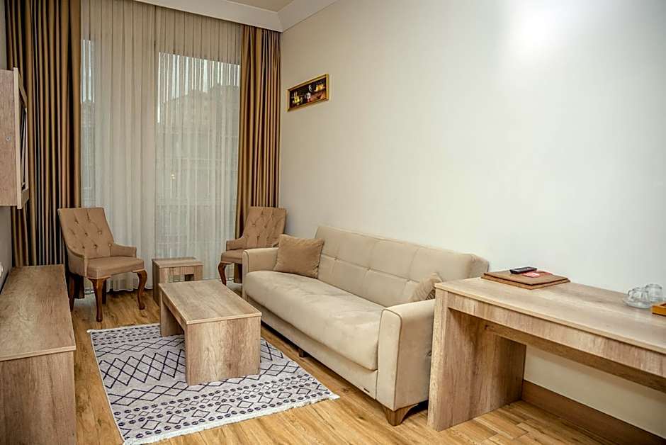 Mari Suites Hotel