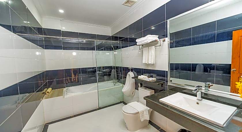 Kampong Thom Royal Hotel