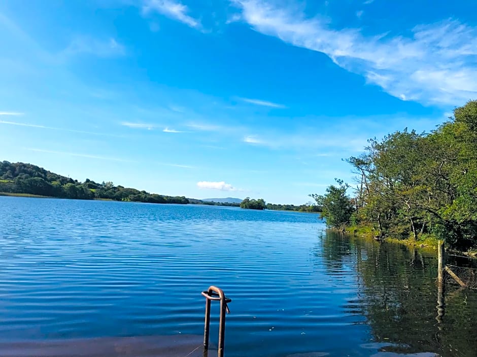 Hillcrest farmhouse Bed & Breakfast