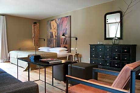 Double Room (partial lake view balcony)
