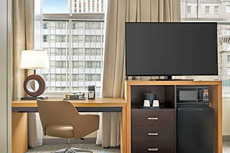 King Room with Sofa Bed and Study - Non-Smoking
