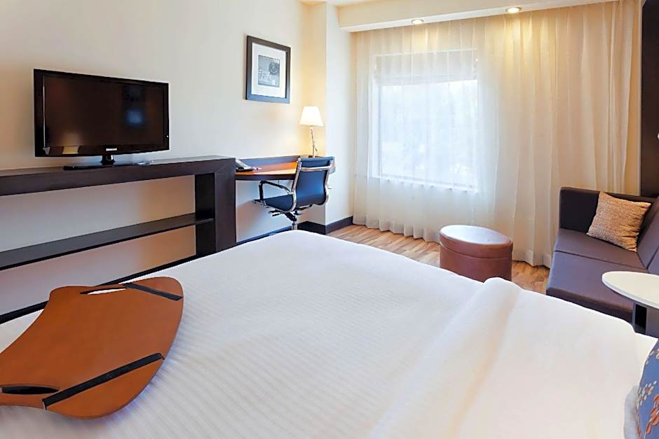 Hampton Inn By Hilton Vadodara Alkapuri, India