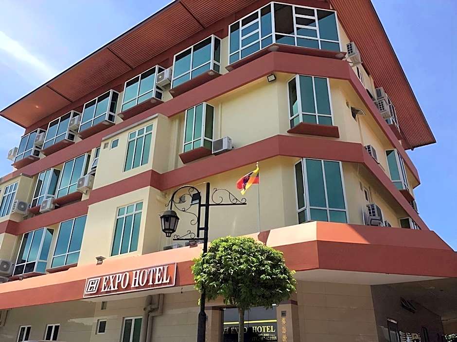 Expo Hotel