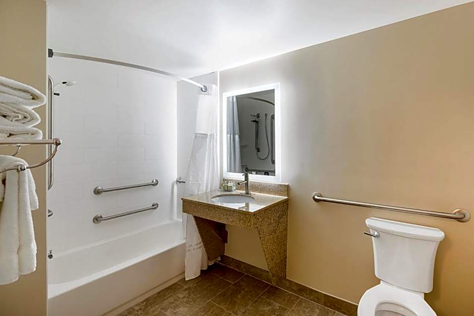 Country Inn & Suites by Radisson, Grandville-Grand Rapids West, MI