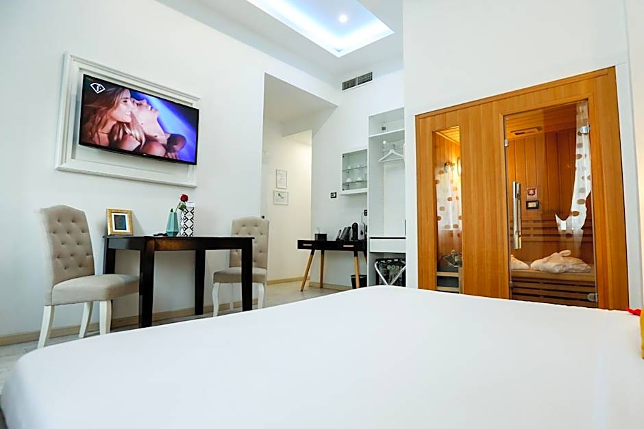 Escape Luxury Suite - CA Domus Collection