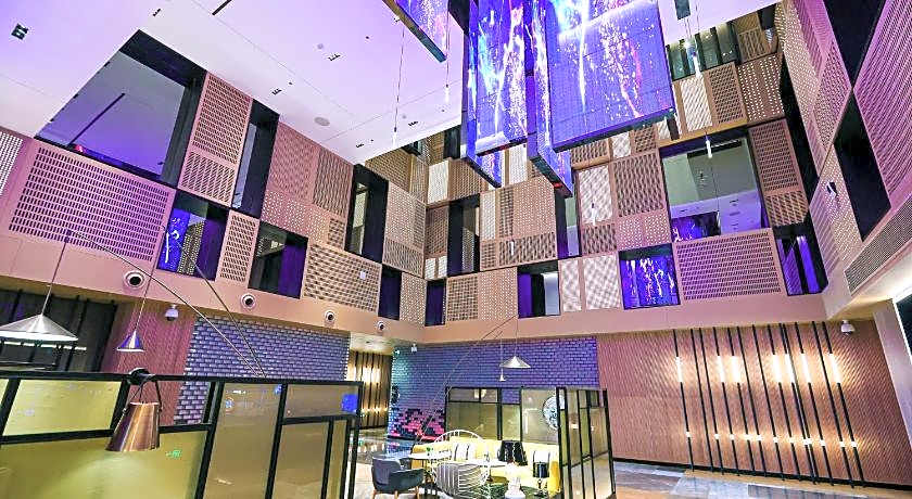 Renaissance Beijing Haidian Hotel