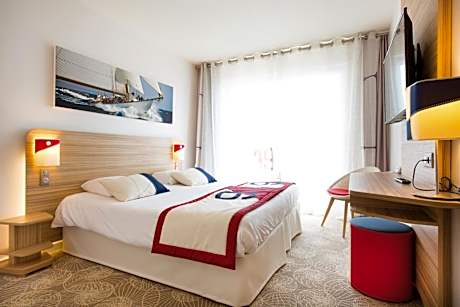 Twin Room with Sea View