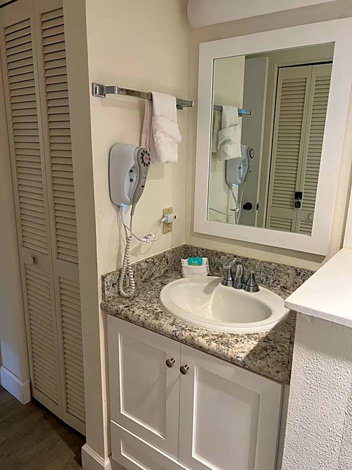 Coastal Condo on the beach at Ocean Trillium #501