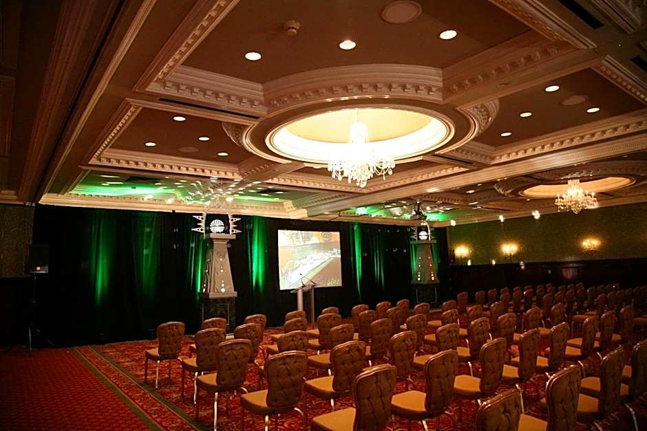 Radisson Hotel Cincinnati Riverfront