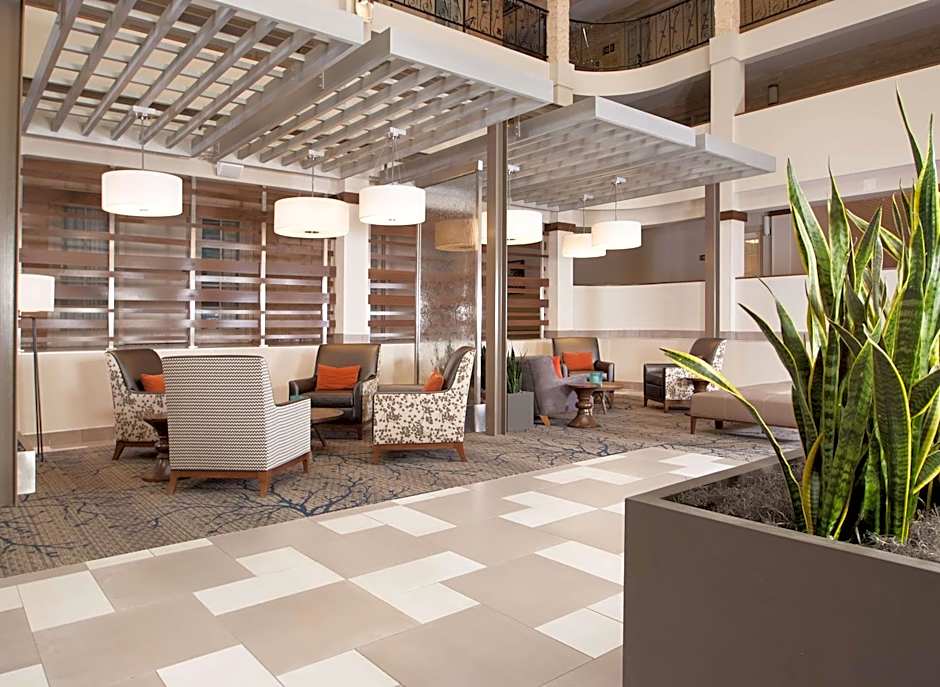 Embassy Suites by Hilton Bloomington / Minneapolis