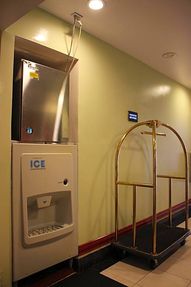 Rodeway Inn & Suites Hayward