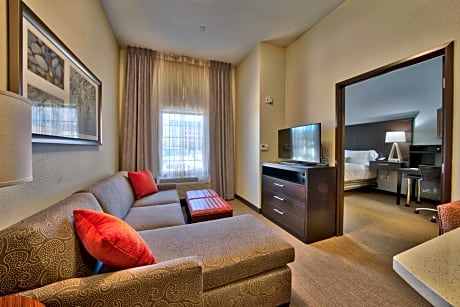 1 King 1 Bedroom Suite Communication Accessible