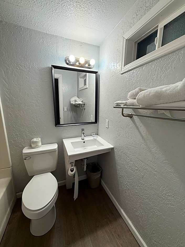 BUDGET INN BEND