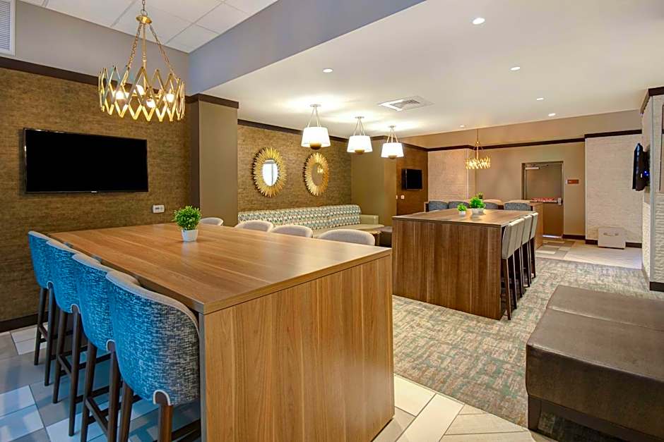 Embassy Suites by Hilton Jacksonville Baymeadows