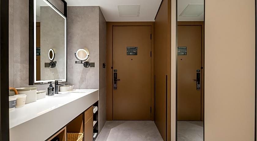Atour Hotel Zhongshan Fuhua Road Shiqi Pedestrian Street