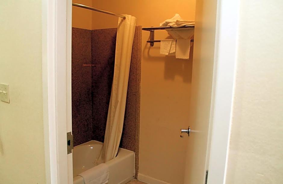 Best Way Inn and Suites - New Orleans