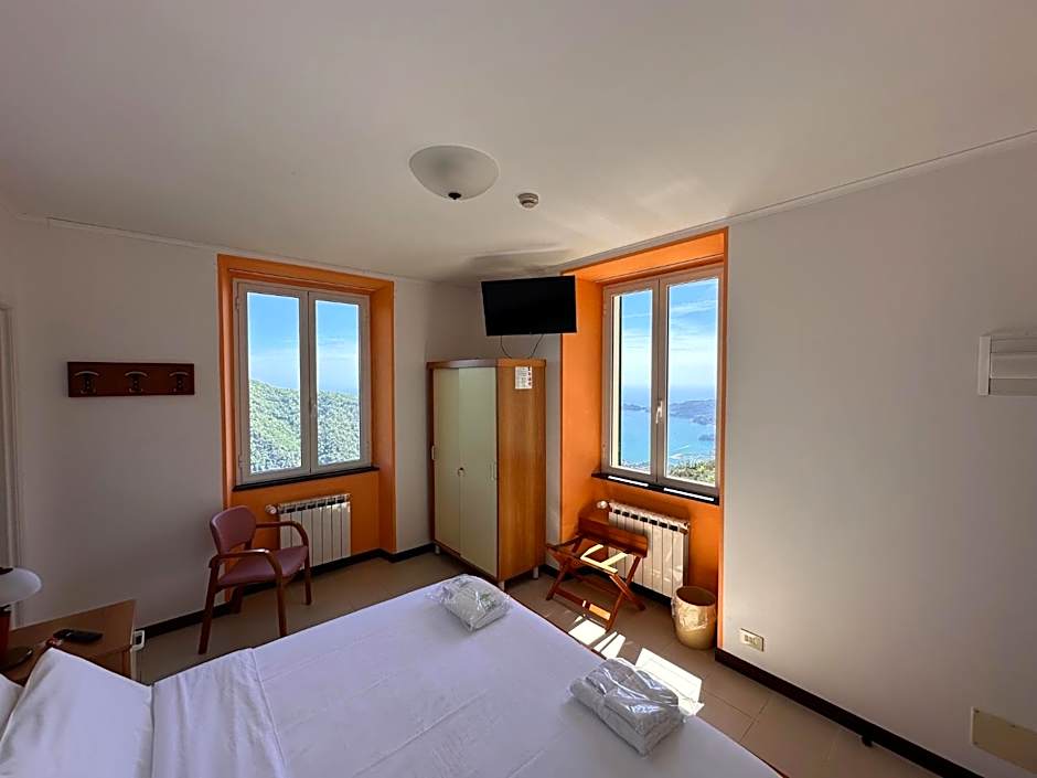 Hotel Montallegro