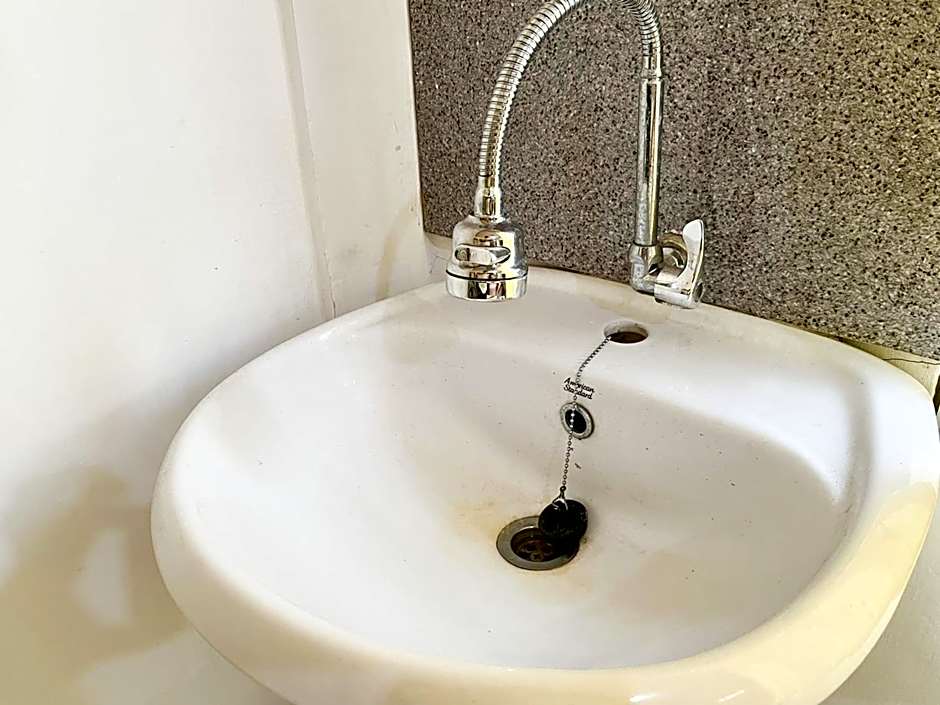 RedDoorz Syariah Near Alun-Alun Tulungagung