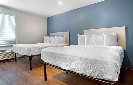 Standard Queen Room with Two Queen Beds - Non Smoking
