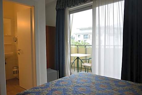 Economy Double Room with French Bed