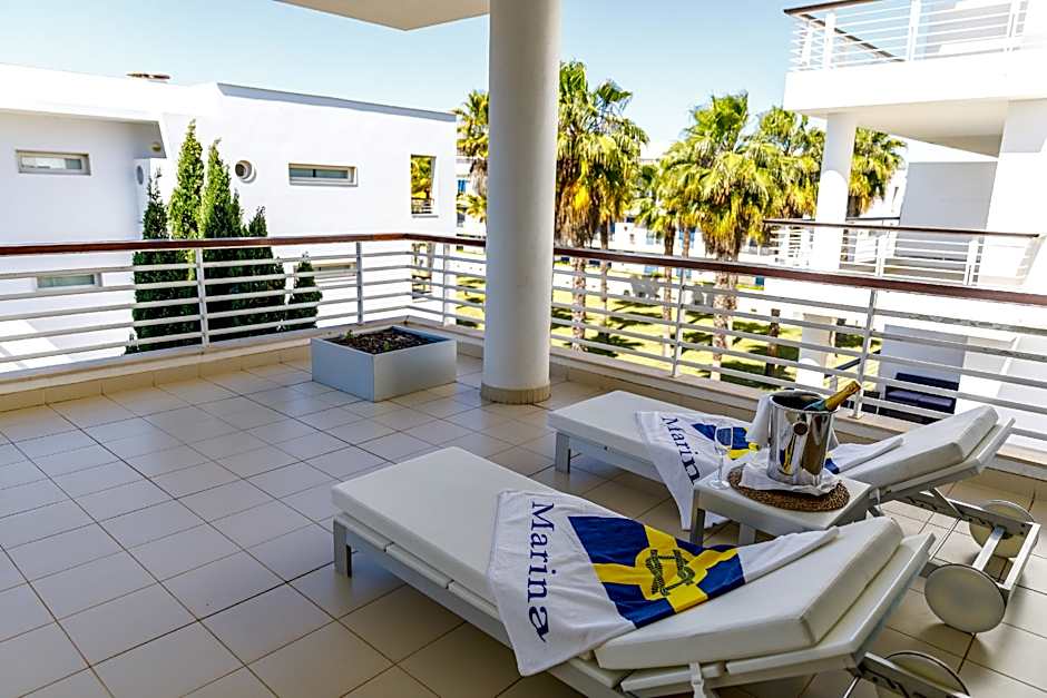 Marina Club Suite Hotel
