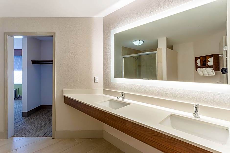 Holiday Inn Express Scottsburg By IHG