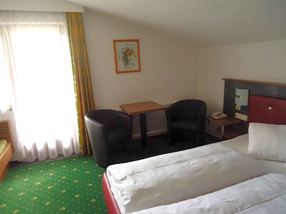 Hotel Dorfgasthof Schlösslstube