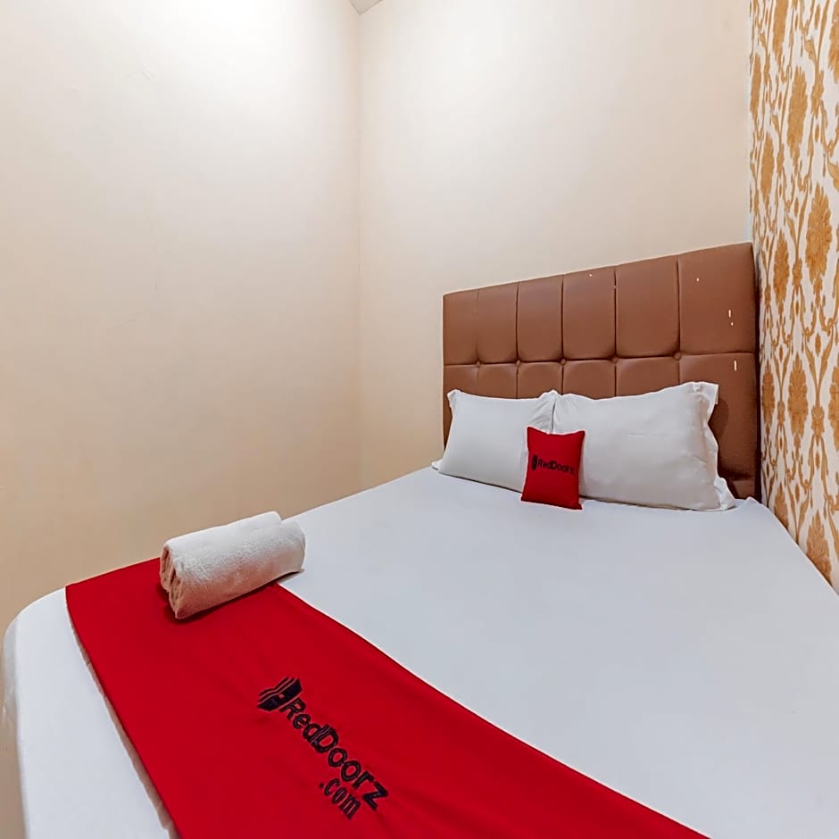 RedDoorz near RS Permata Cirebon