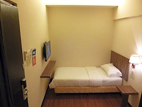 Single Room with Private Bathroom