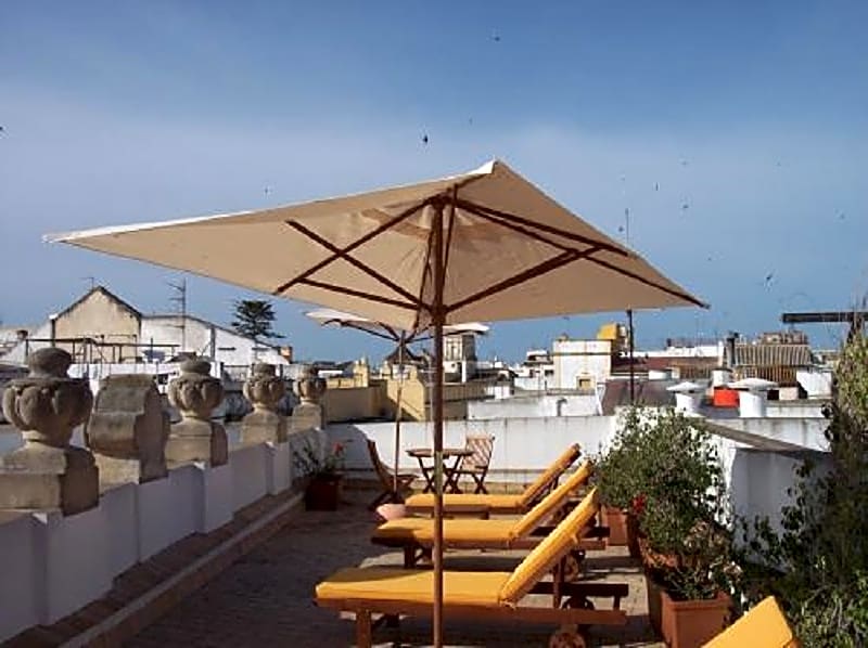 Casa Palacio de Los Leones