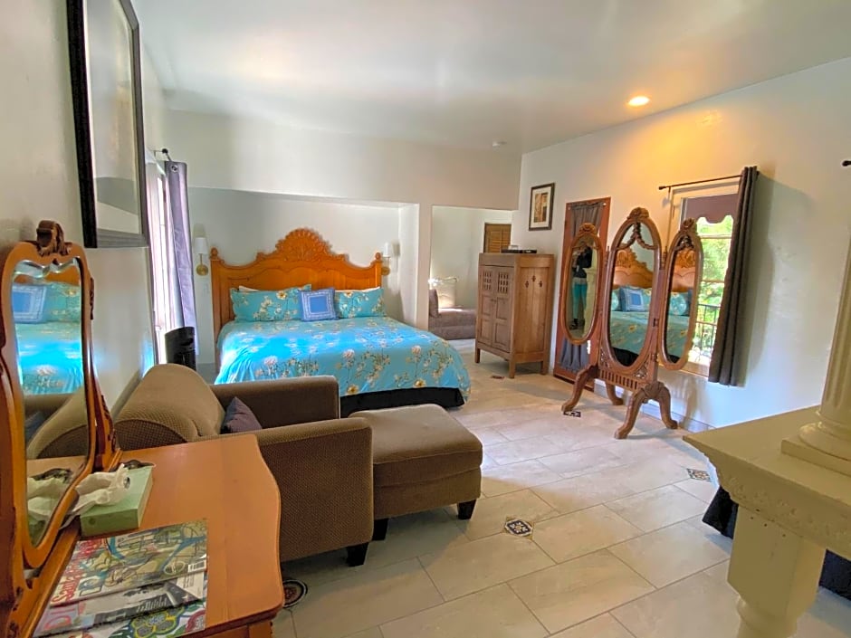 Villa Rosa Inn