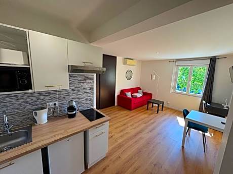 Studio with Sea View