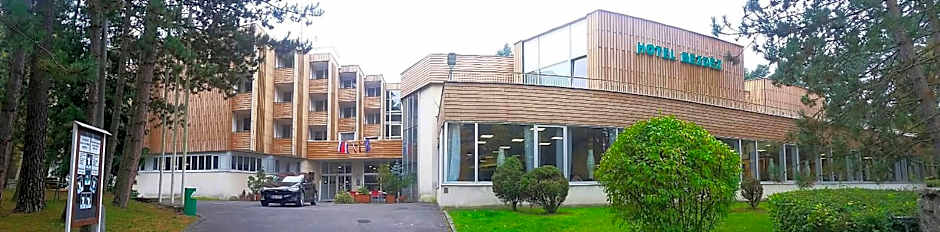 Hotel Bezdez Stare Splavy