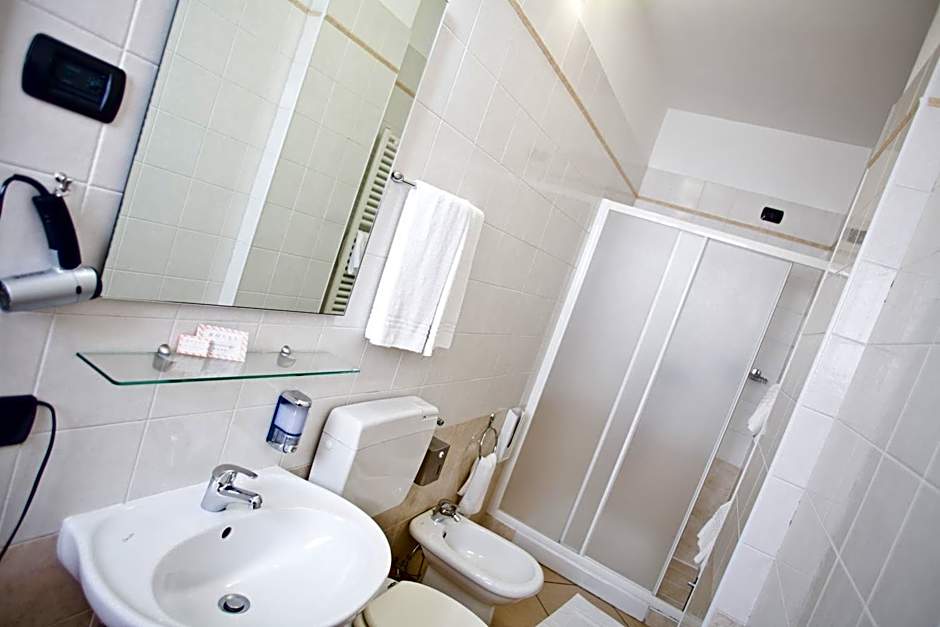 Lo Scacciapensieri Hotel & Restaurant